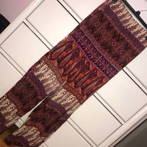 Flowy pattered pants